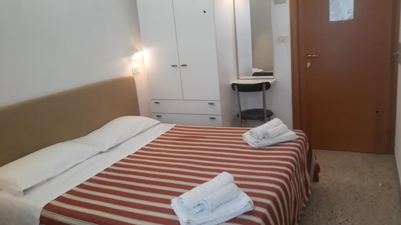 Hotel Graziella Mare Rimini Ngoại thất bức ảnh