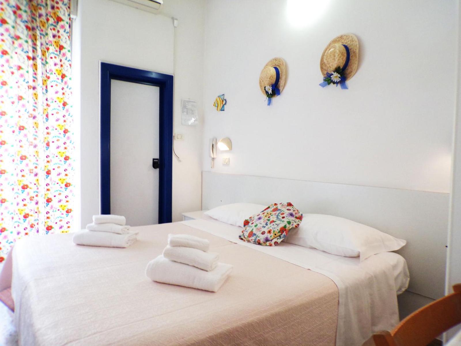 Hotel Graziella Mare Rimini Ngoại thất bức ảnh